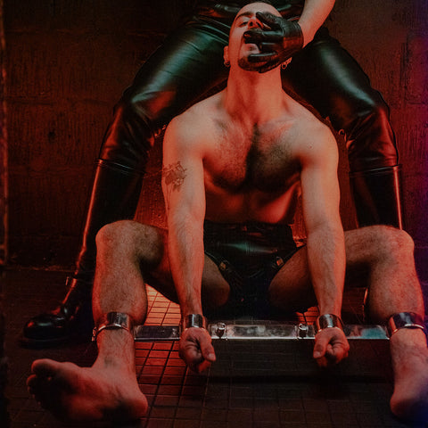 Ankle & Wrist Rigid Irons, Snap Shut Locks